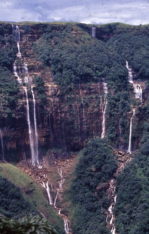 Mawsmai Falls, Meghalaya