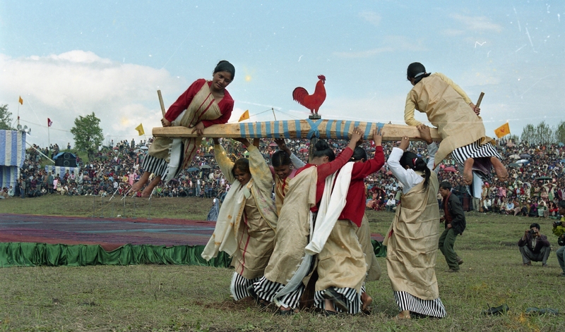 Celebrating "Ka Lympung Ki Khun Samla Seng Khasi Seiñ Raij Kaba Khadhynñiew" at Nartiang, 2004