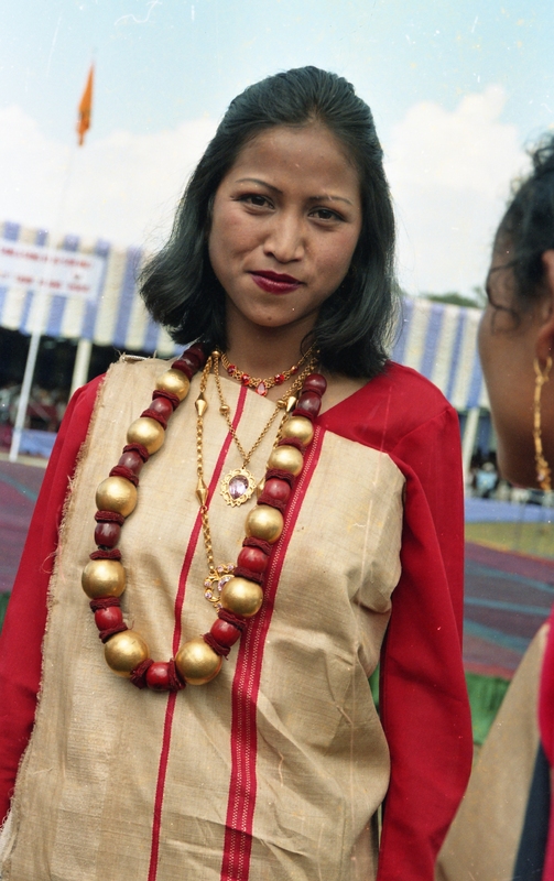 Celebrating "Ka Lympung Ki Khun Samla Seng Khasi Seiñ Raij Kaba Khadhynñiew" at Nartiang, 2004
