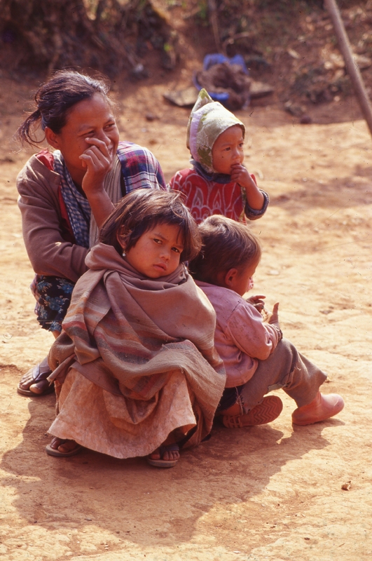 Jaiñtia mother and her children