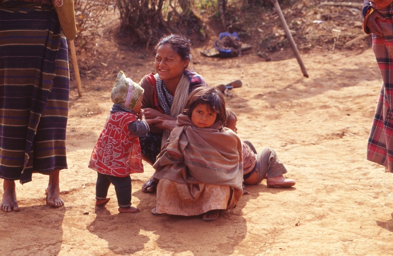 Jaiñtia mother and her children
