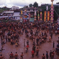 http://192.168.29.90/photos/Open/Ahmed%20Hossain%20Collections/D004/P001/W004/D004P001W004S034.jpg