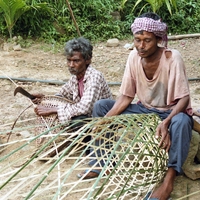 http://192.168.29.90/photos/Open/Ahmed%20Hossain%20Collections/D003/P001/W003/D003P001W003S016.jpg
