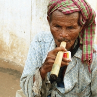 http://192.168.29.90/photos/Open/Ahmed%20Hossain%20Collections/D003/P001/W003/D003P001W003S019.jpg
