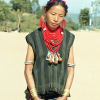 http://192.168.29.90/photos/Open/Ahmed%20Hossain%20Collections/D014/P001/W006/D014P001W006S015.jpg