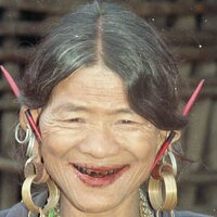http://192.168.29.90/photos/Open/Ahmed%20Hossain%20Collections/D014/P007/W001/D014P007W001S038.jpg