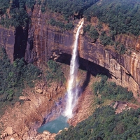 http://192.168.29.90/photos/Open/Ahmed%20Hossain%20Collections/D018/P002/W002/D018P002W001S021.jpg